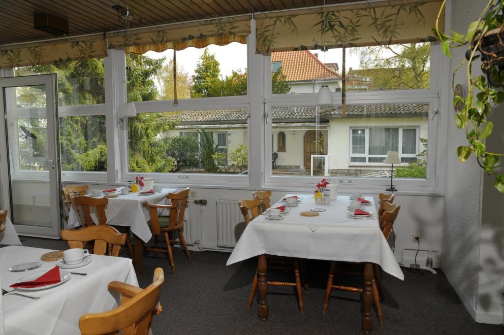 Hotel Hubertus Хановер Екстериор снимка